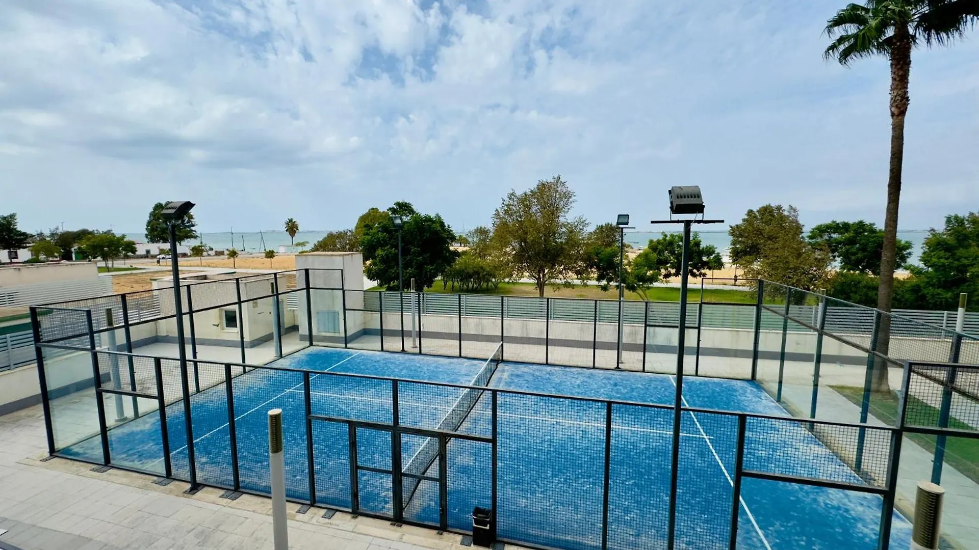 Bahia Azul Suites, Piscina & Padel San Fernando Spain